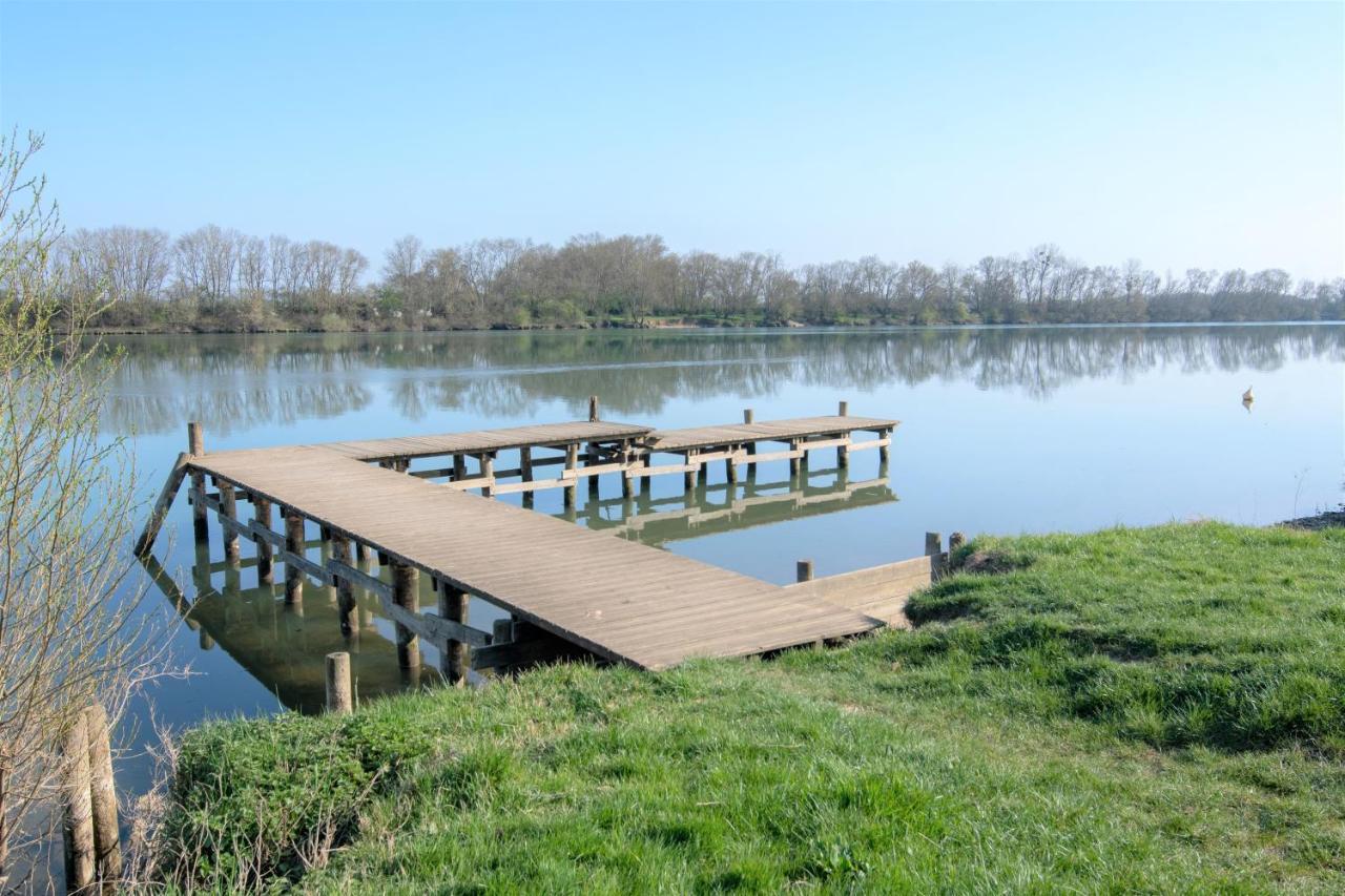 Cabana & Voie Bleue - Bord De Saone Saint-Martin-Belle-Roche Exterior photo